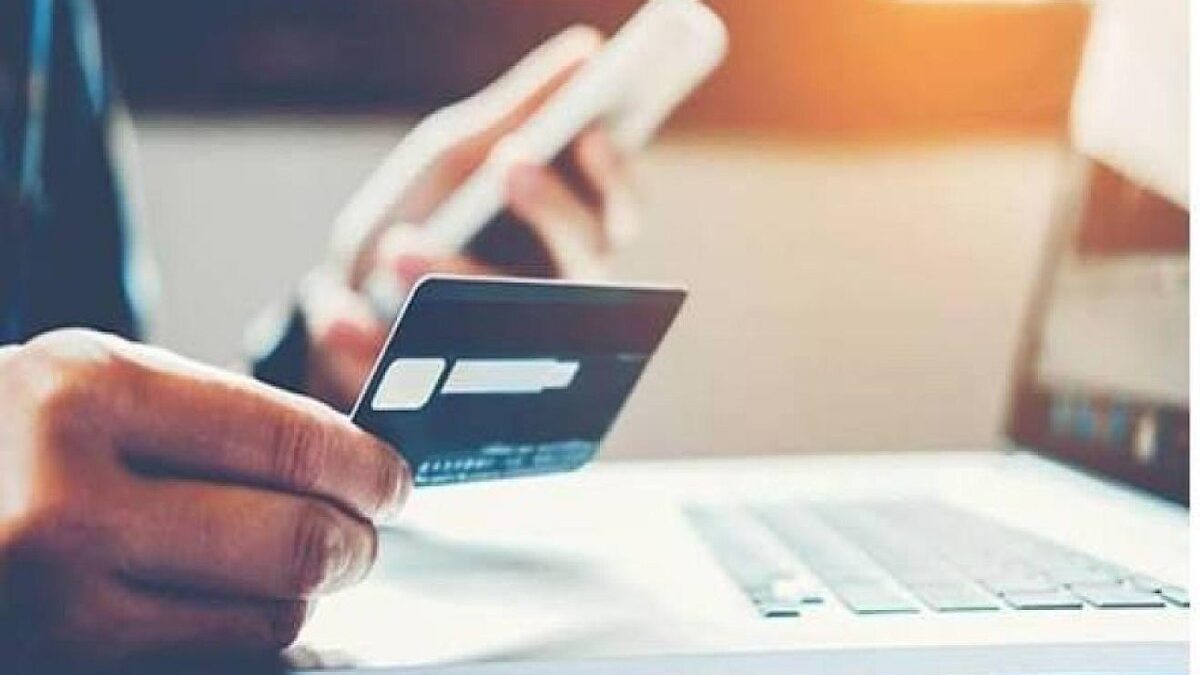 Dès demain, les virements électroniques supérieurs à 20 000 manats seront suivis