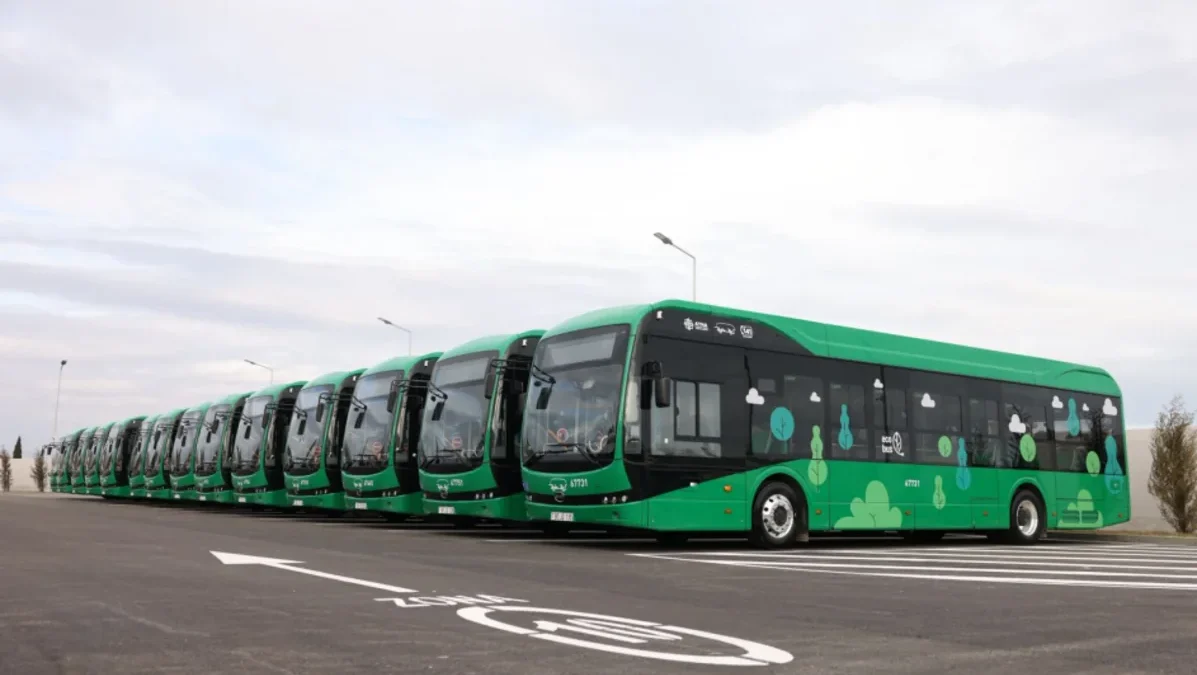 Le parc de bus est renouvelé au Karabakh : un projet de 18 millions de manats sera mis en œuvre