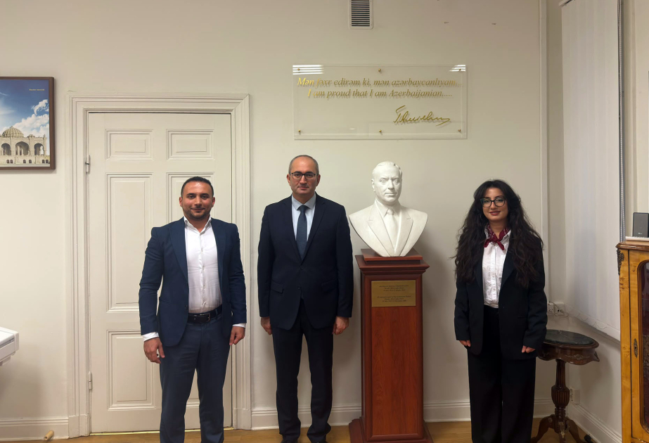 L&rsquo;ambassadeur d&rsquo;Azerbaïdjan en Suède rencontre des représentants de SSANA