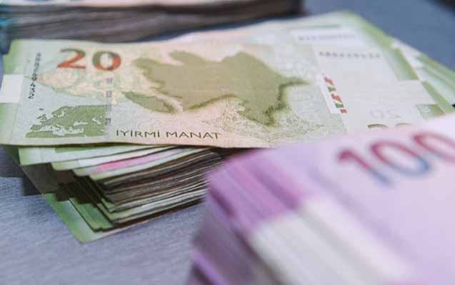 Certain service fees in Azerbaijan to be halved