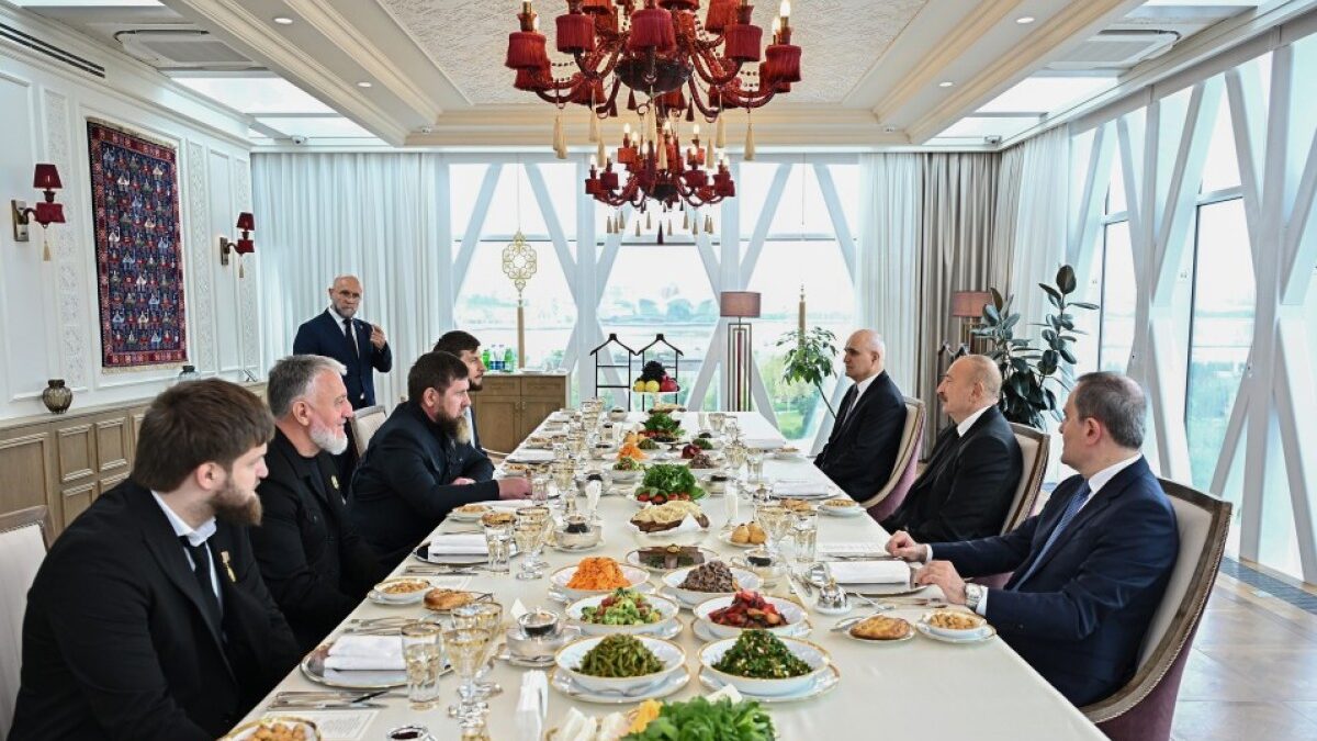 Le président Ilham Aliyev et Ramzan Kadyrov ont déjeuné ensemble