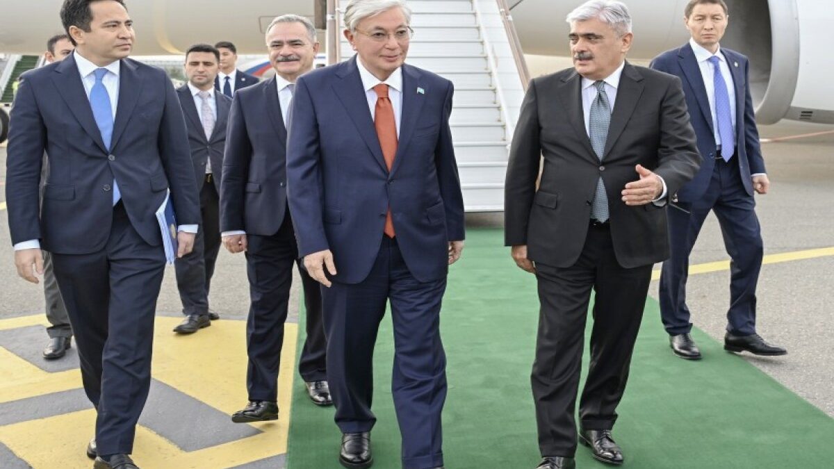 La visite du président kazakh en Azerbaïdjan a commencé