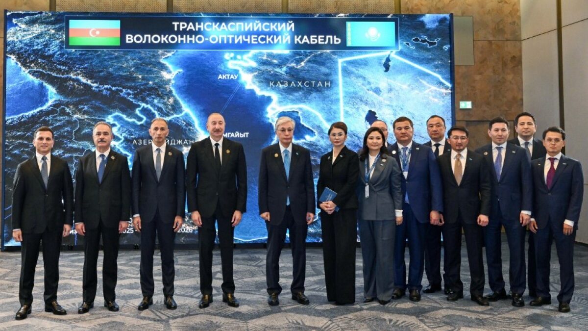 Échange de documents signés entre l&rsquo;Azerbaïdjan et le Kazakhstan