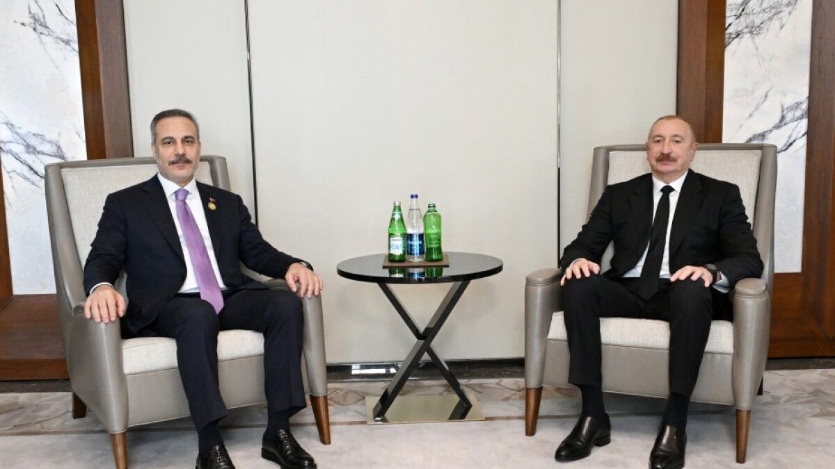 Le Président Ilham Aliyev a reçu Hakan Fidan