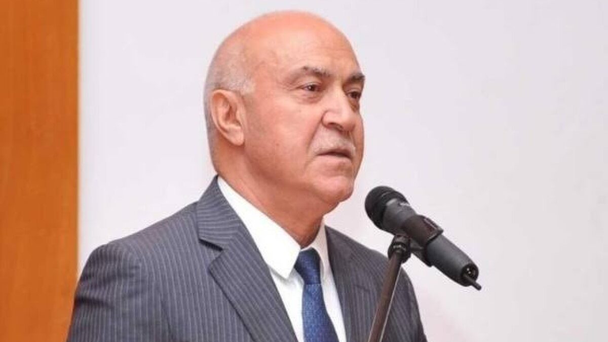 Valeh Alasgarov décoré de l&rsquo;ordre de la « Gloire »