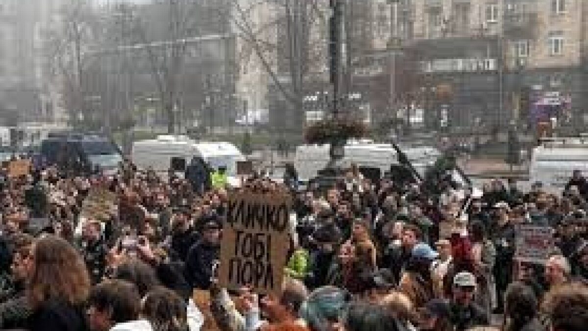 Une manifestation à Kiev exige la démission de Klitschko
