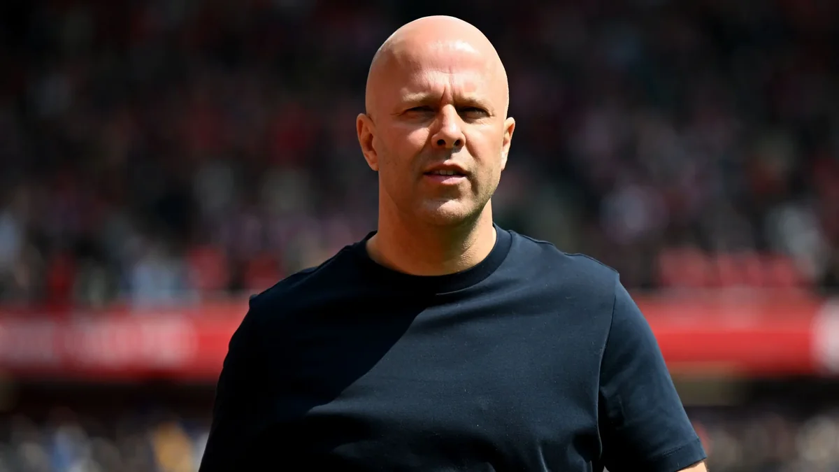 L&rsquo;ancien entraîneur de Liverpool, Arne Slot, nommé à un nouveau poste à l&rsquo;UEFA