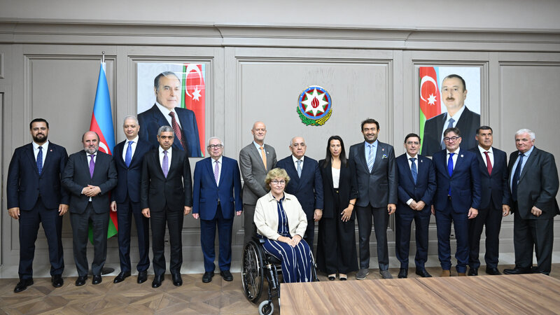 Ali Asadov rencontre des responsables des comités paralympiques internationaux et étrangers