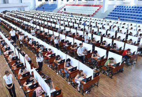 Près de 7 000 enseignants ont terminé leur entretien pour le concours MİQ