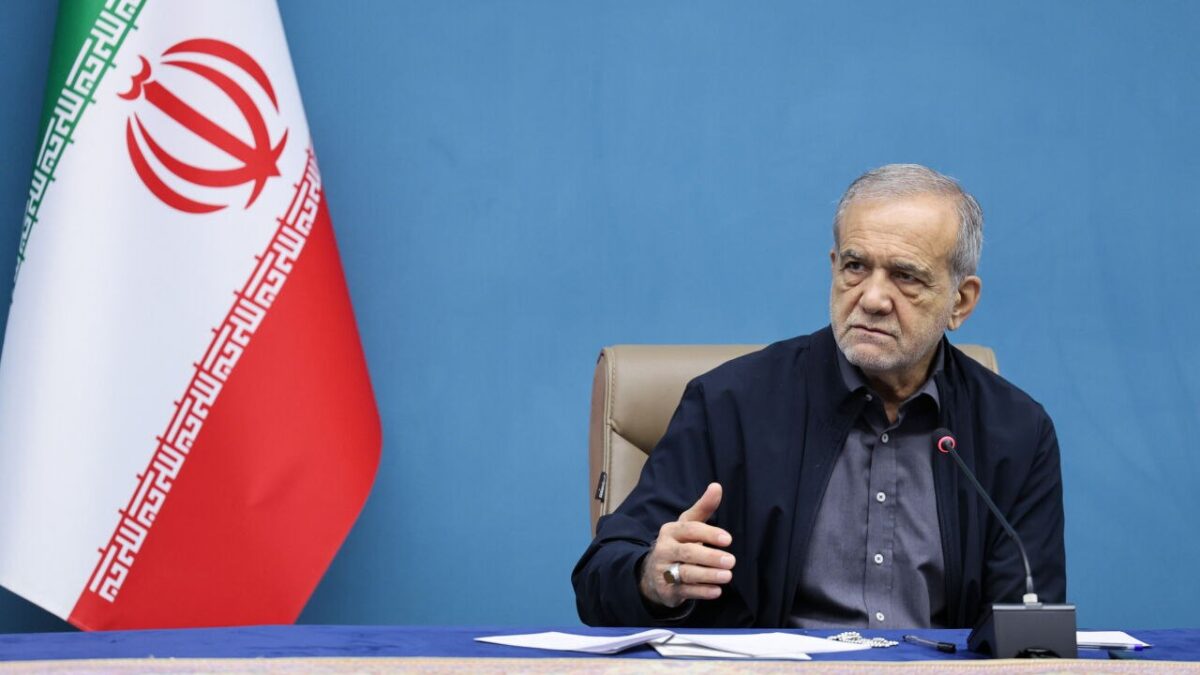 Pezeşkian propose la création du format « UEE+1 » entre l'UEE et l'Iran