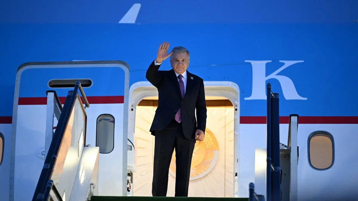 La visite de travail du Président ouzbek en Azerbaïdjan est terminée