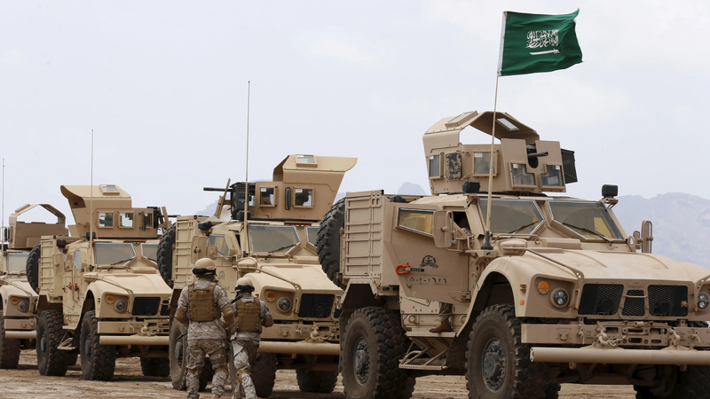 L&rsquo;Arabie Saoudite a frappé les positions houthies par artillerie
